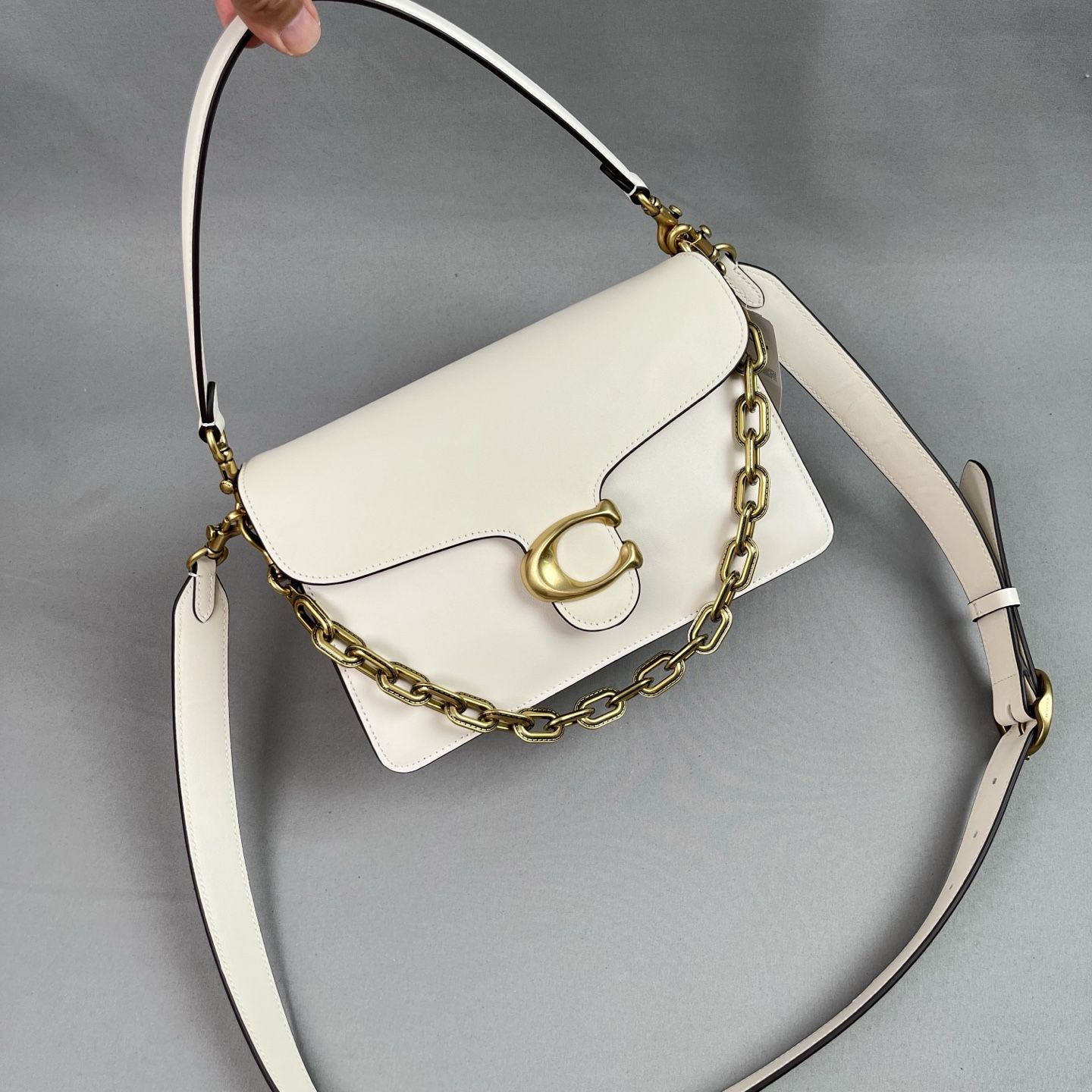 The latest white version of the high-end purchasing grade…