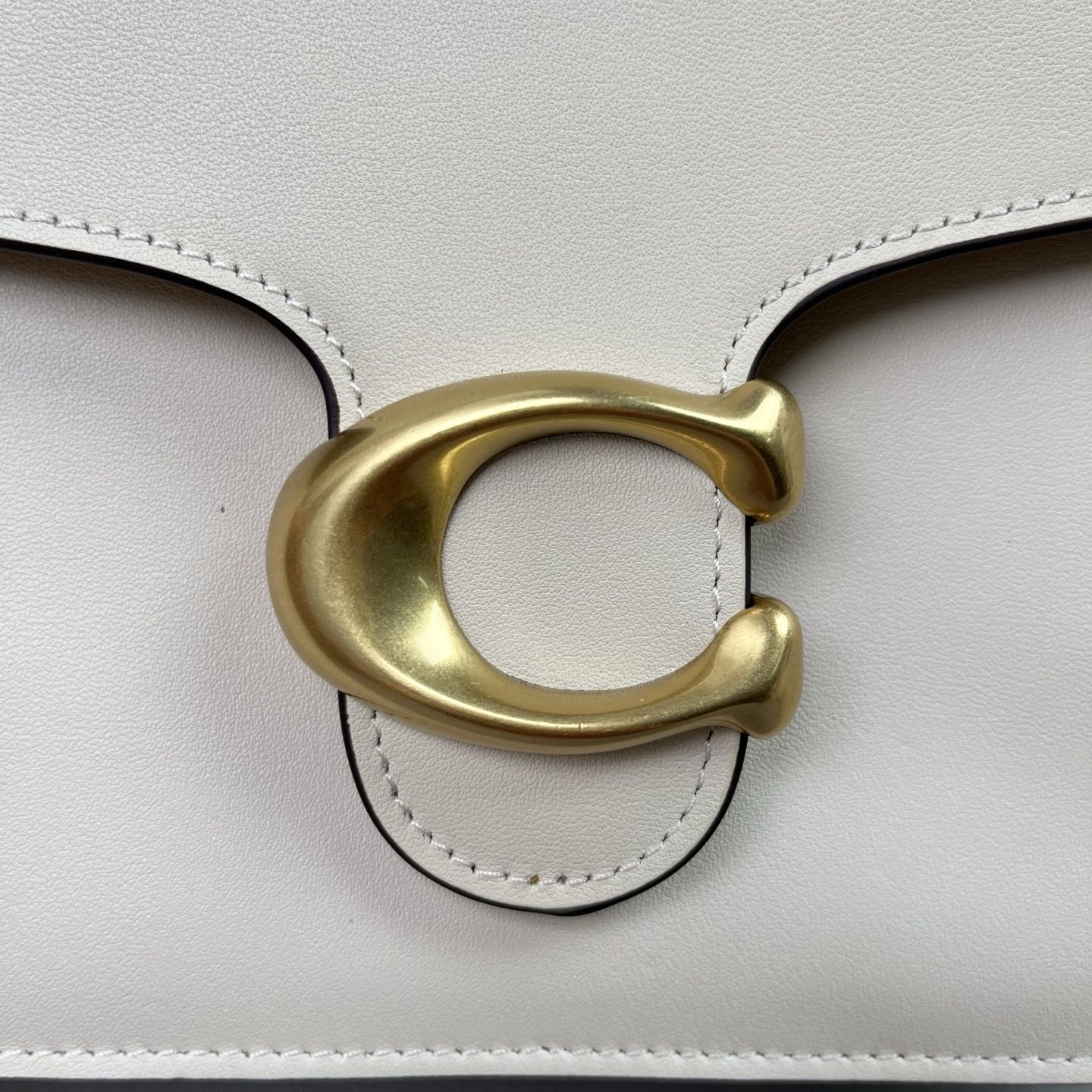 The latest white version of the high-end purchasing grade…