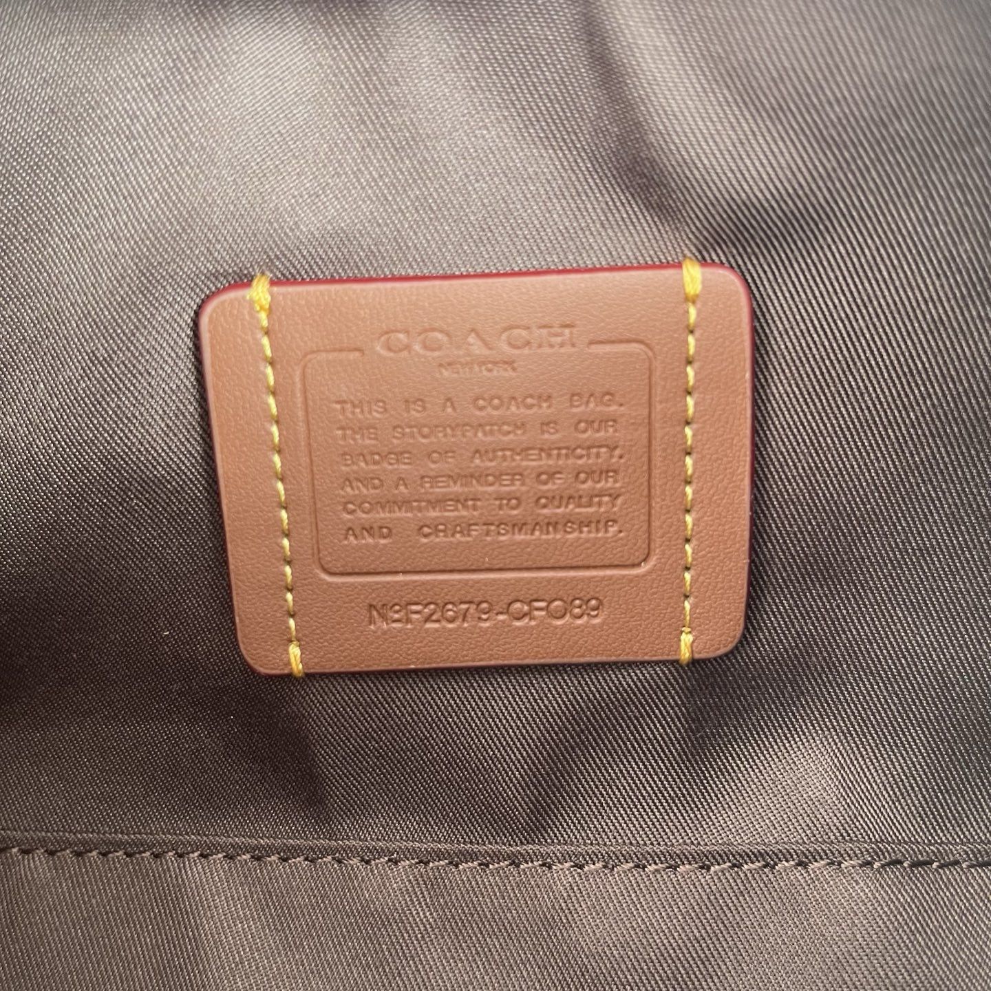 C original The CFO89 Emeilia 22 series shoulder bag is a…