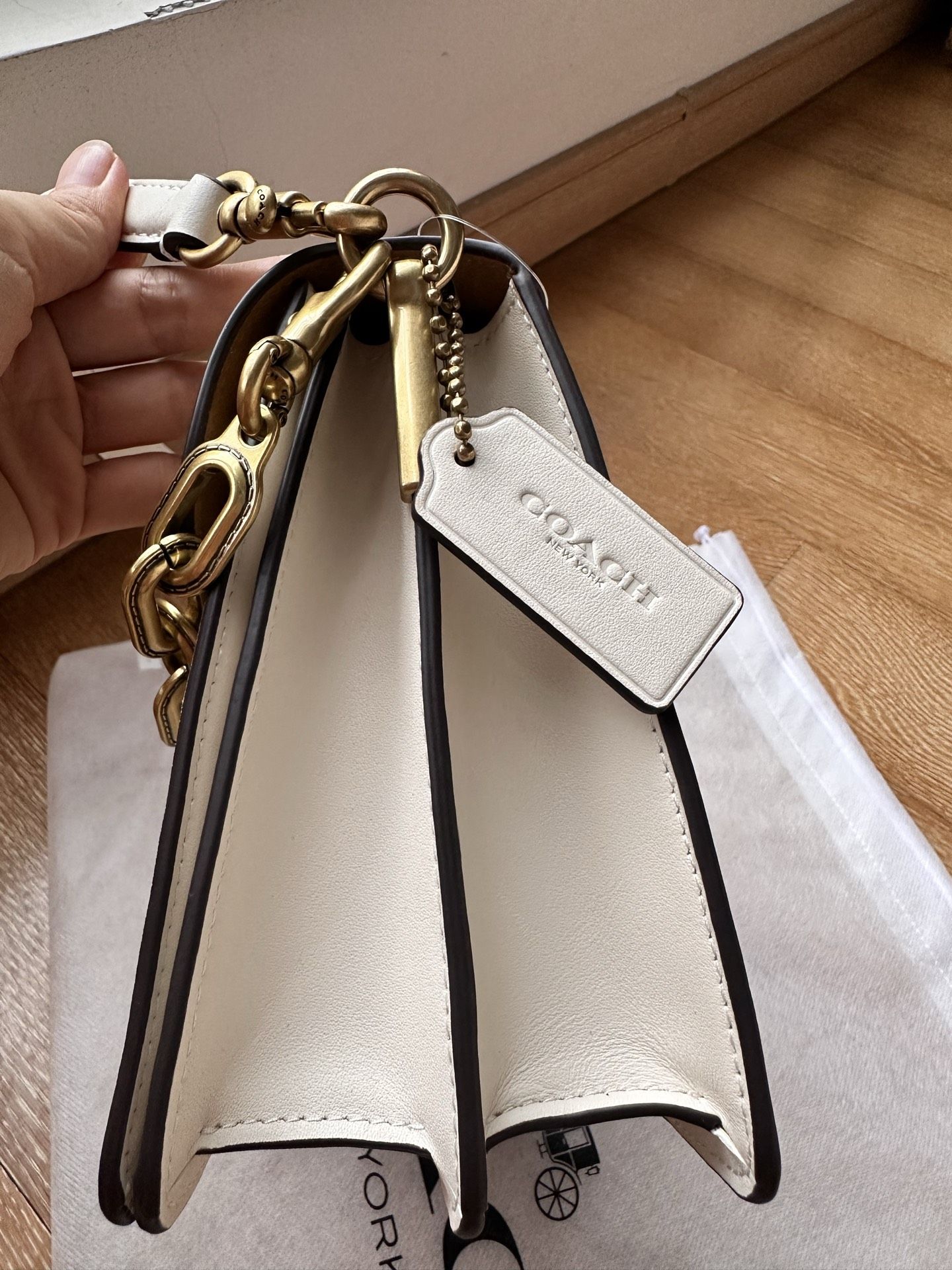 CY919 new ChainTabby 26 shoulder bag, made of cowhide…