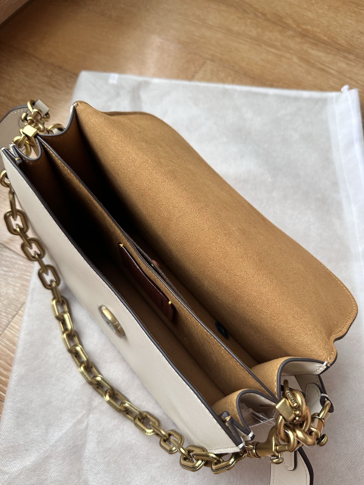 CY919 new ChainTabby 26 shoulder bag, made of cowhide…