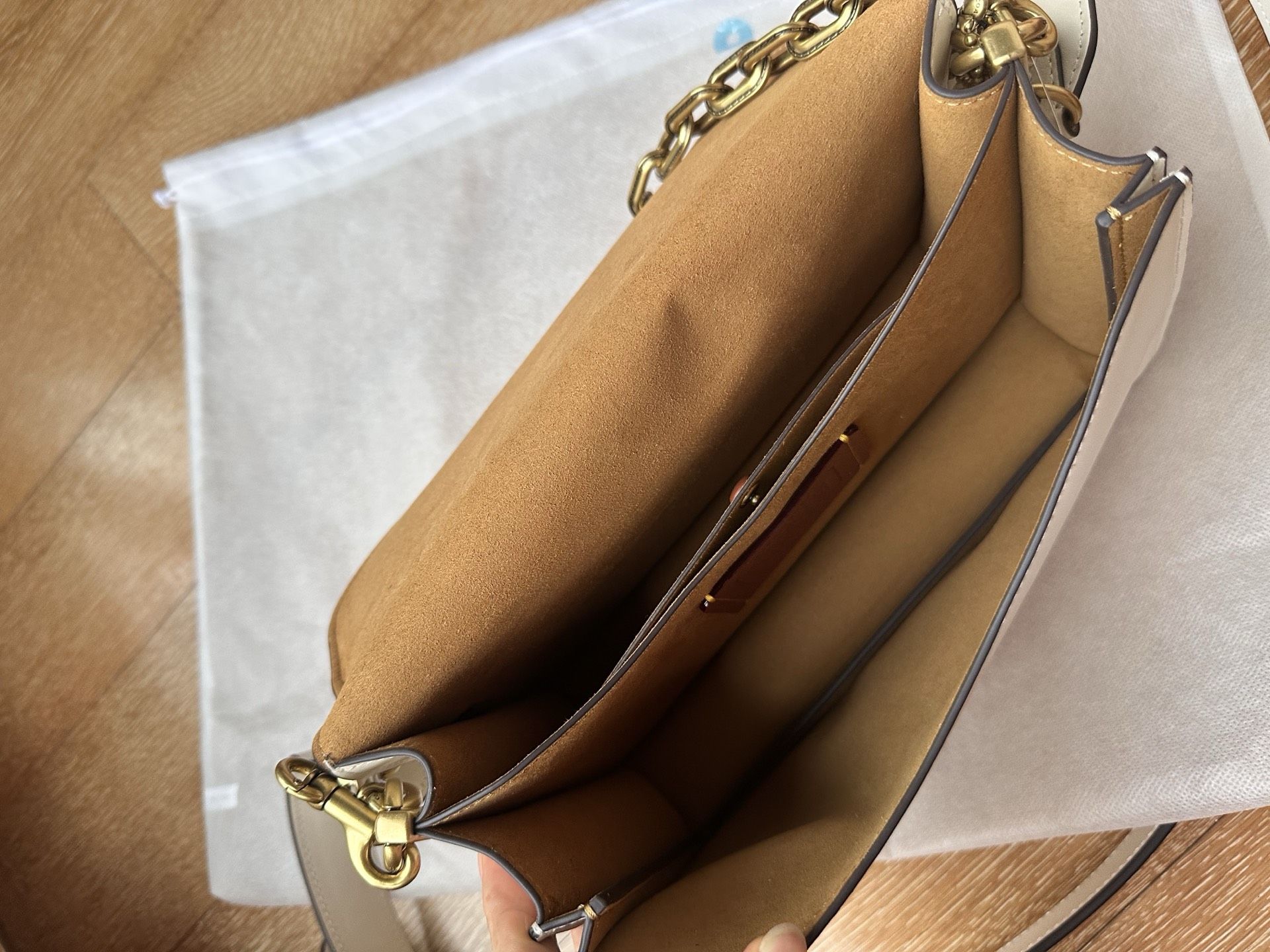 CY919 new ChainTabby 26 shoulder bag, made of cowhide…