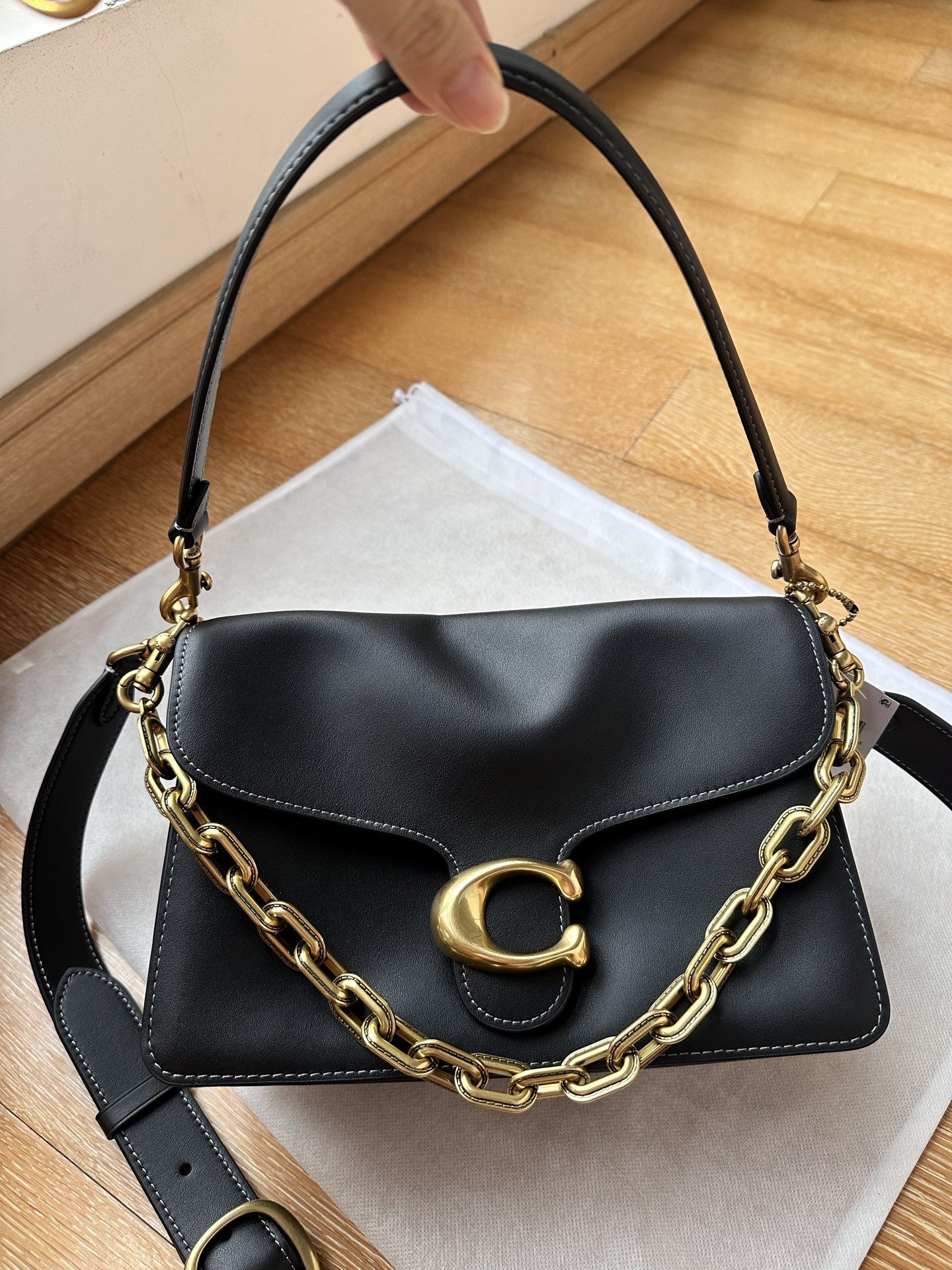 CY919 new ChainTabby 26 shoulder bag, made of cowhide…
