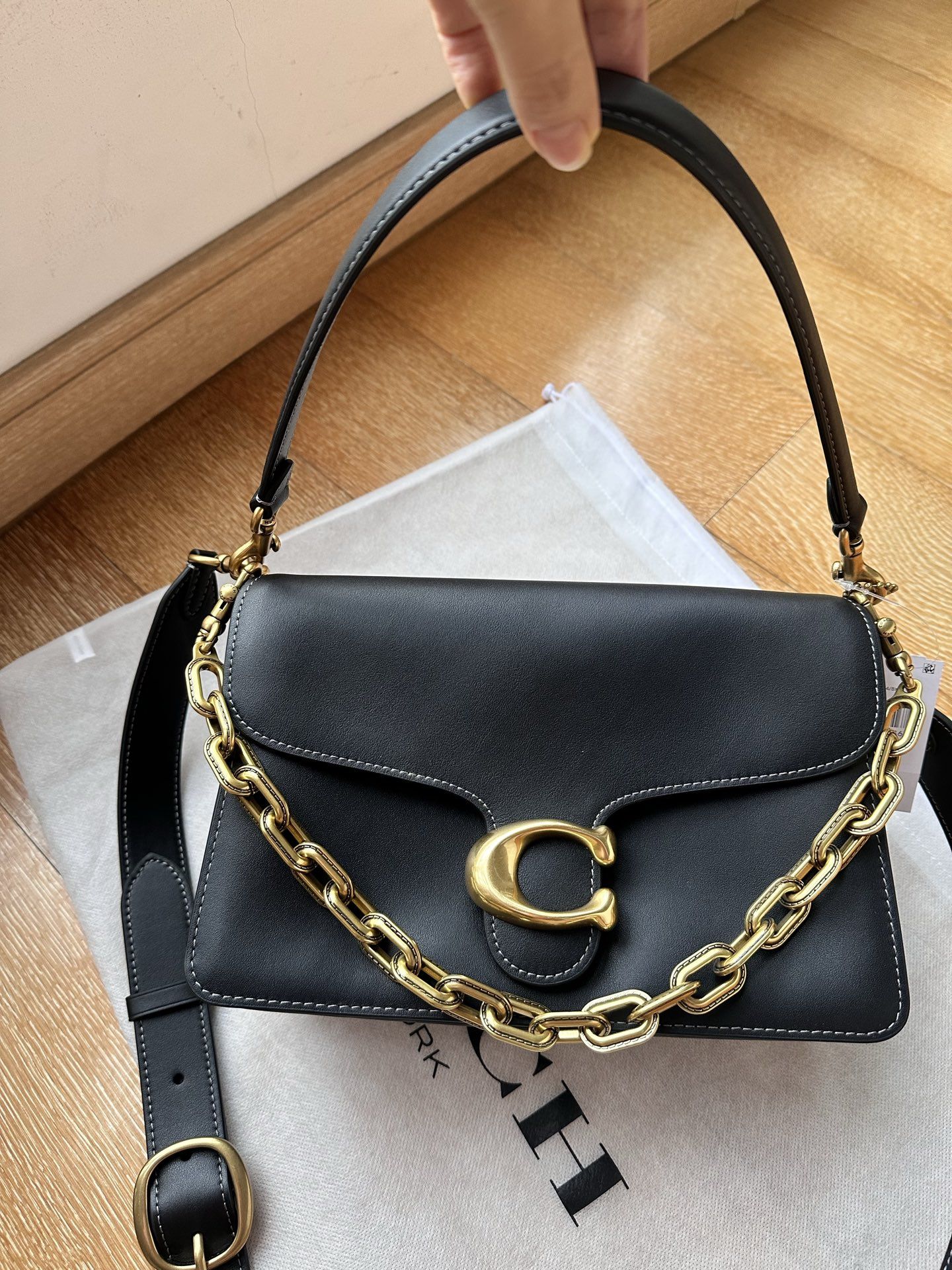 CY919 new ChainTabby 26 shoulder bag, made of cowhide…