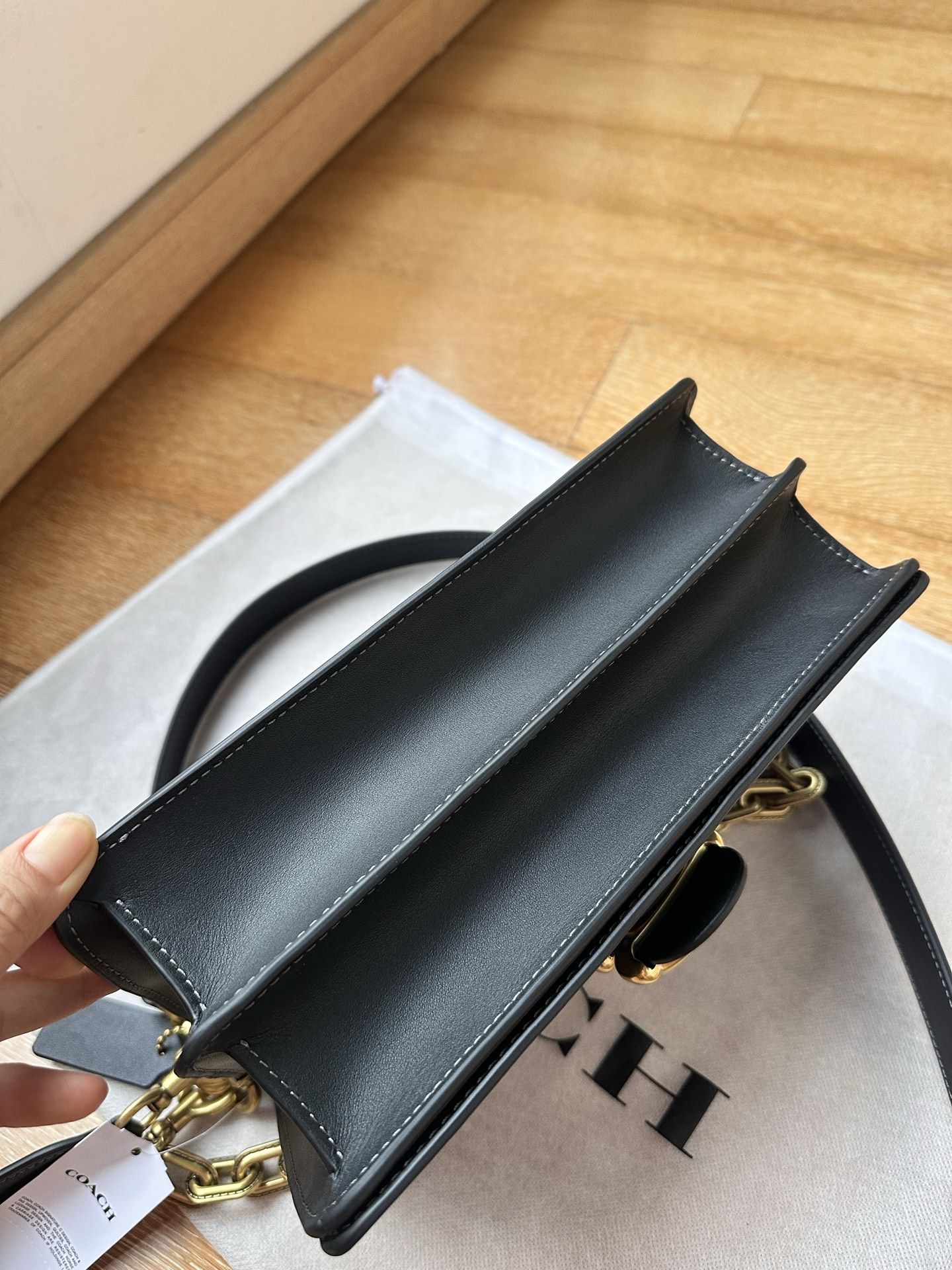 CY919 new ChainTabby 26 shoulder bag, made of cowhide…