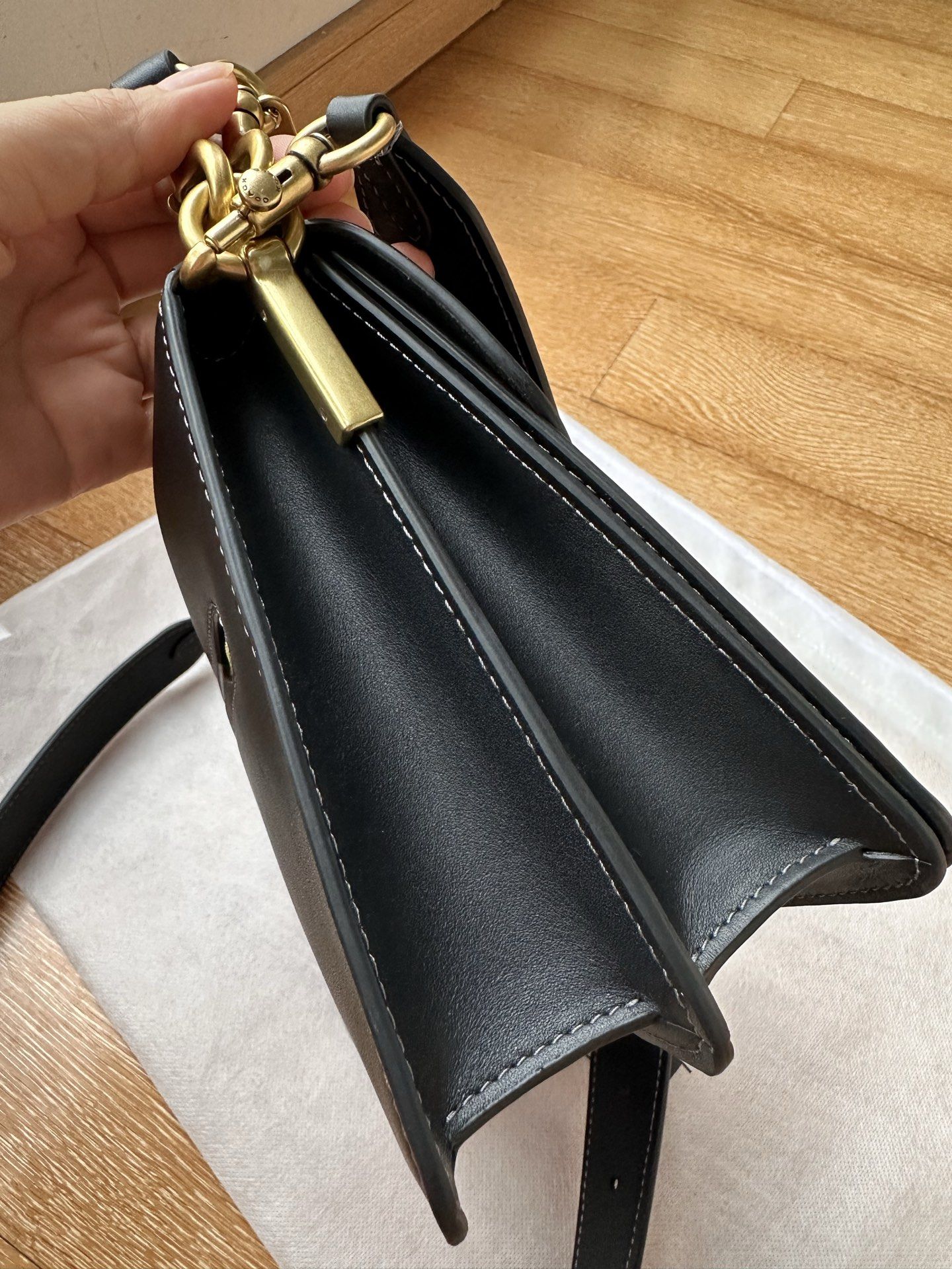 CY919 new ChainTabby 26 shoulder bag, made of cowhide…
