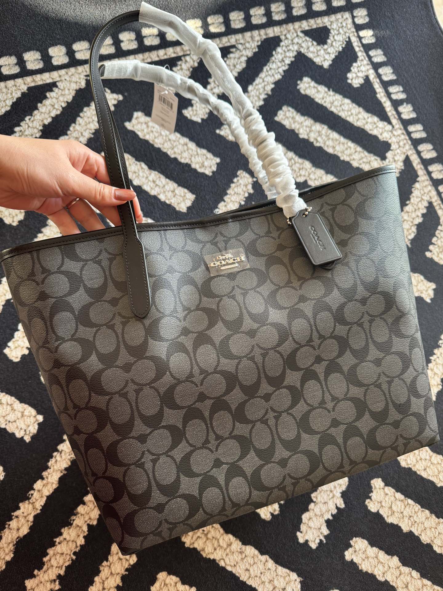 Pure original single Coach Coach 5696 black gray, the