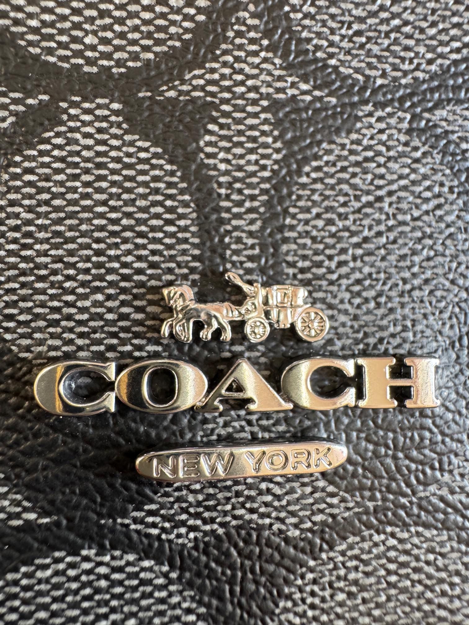 Pure original single Coach Coach 5696 black gray, the