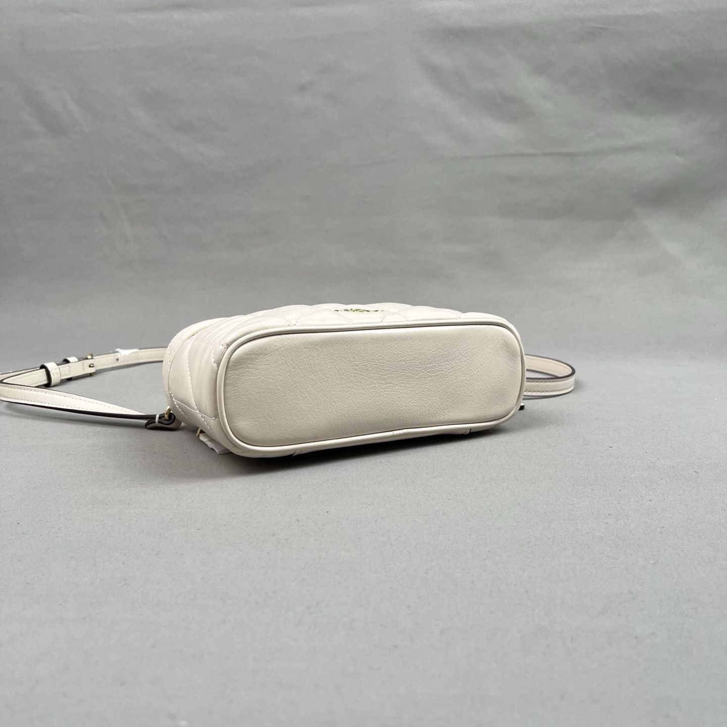 Coach original, top-grade white CE022, oil wax wrinkled leather