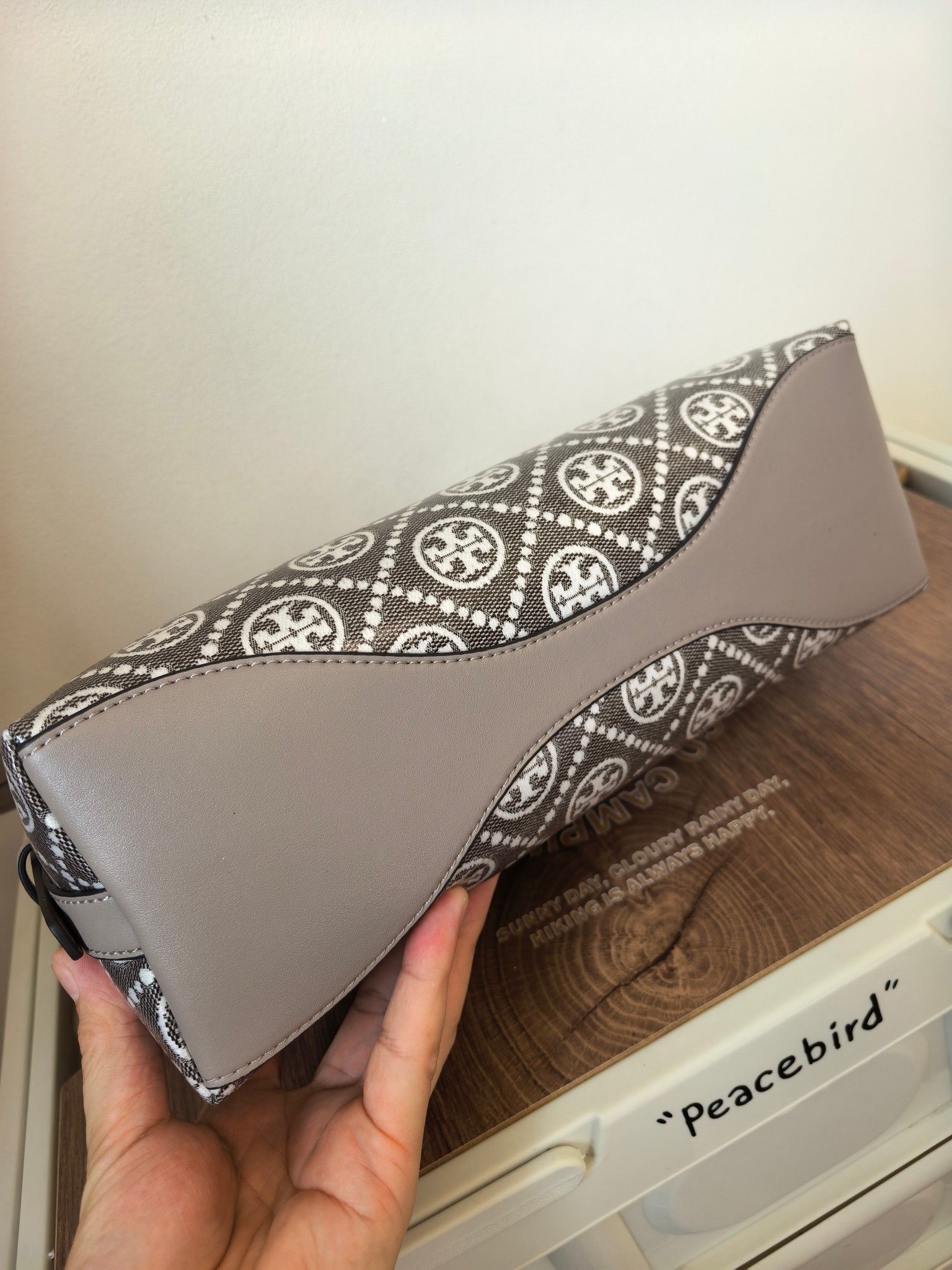 Number 1631 Tory Burch carryall package type