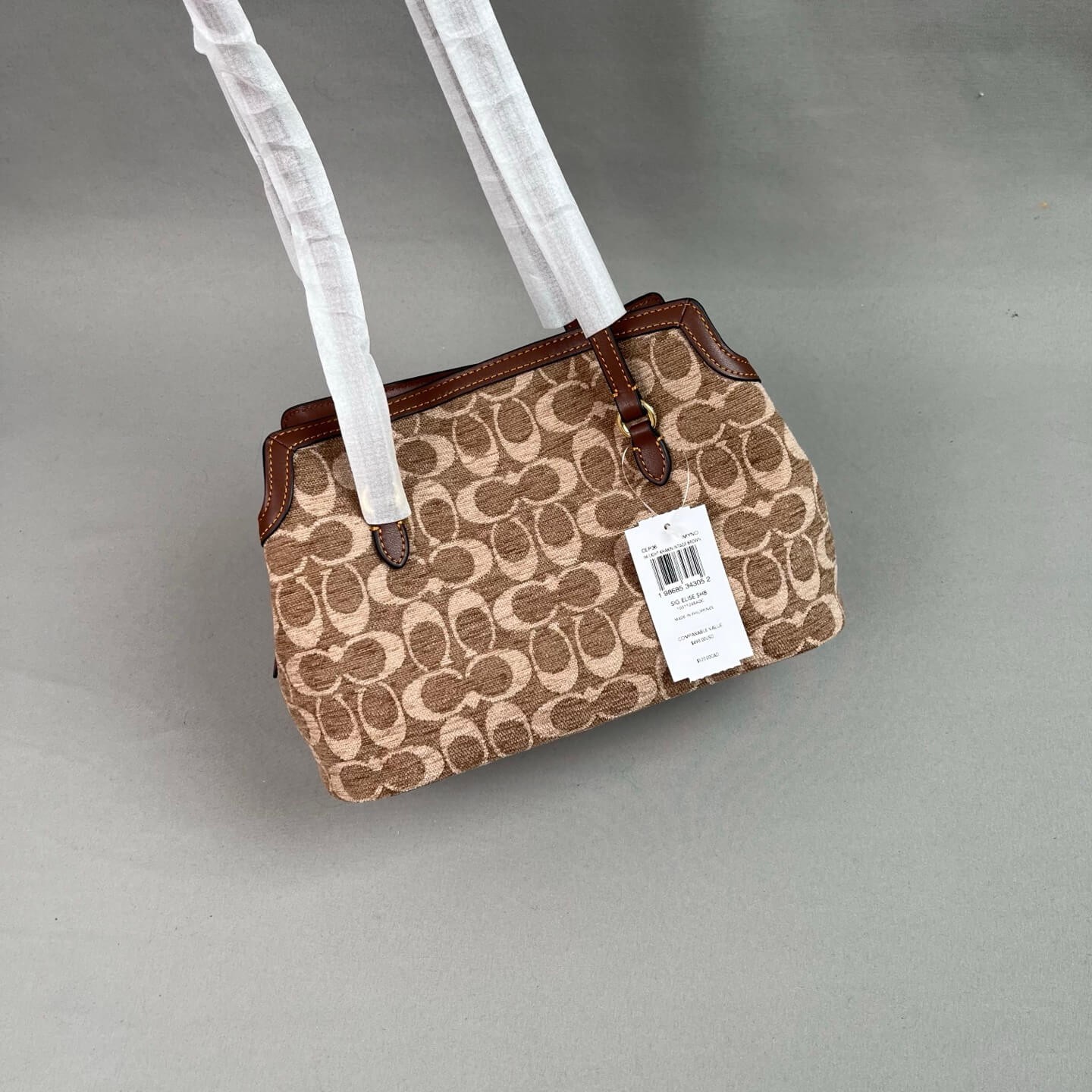 coach  CFP36 Elise's new tote bag, a versatile commuter essential